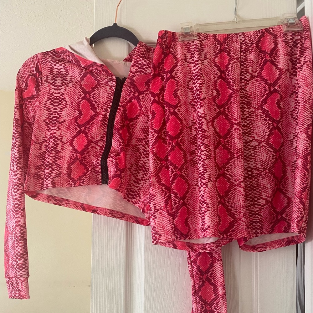 Pink snake skin 2 piece